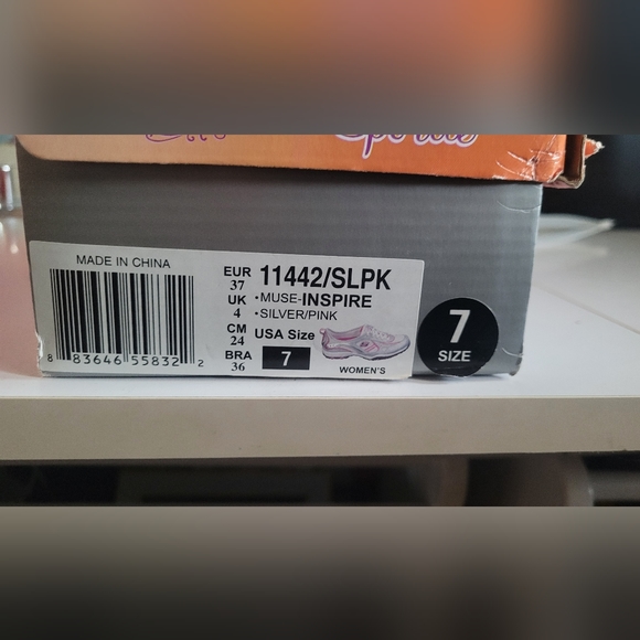 Skechers size 7 pink white gray Sportie - Picture 4 of 6